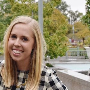 Meet your Posher, Abby